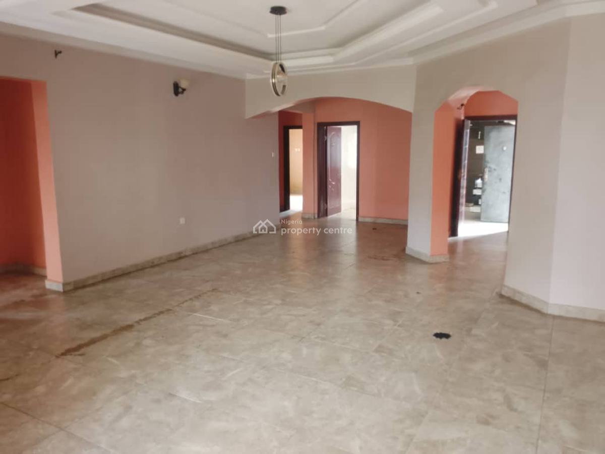 Renovated 3 Bedrooms Apartment, Main, Gwarinpa, Abuja, Flat / Apartment for Rent
