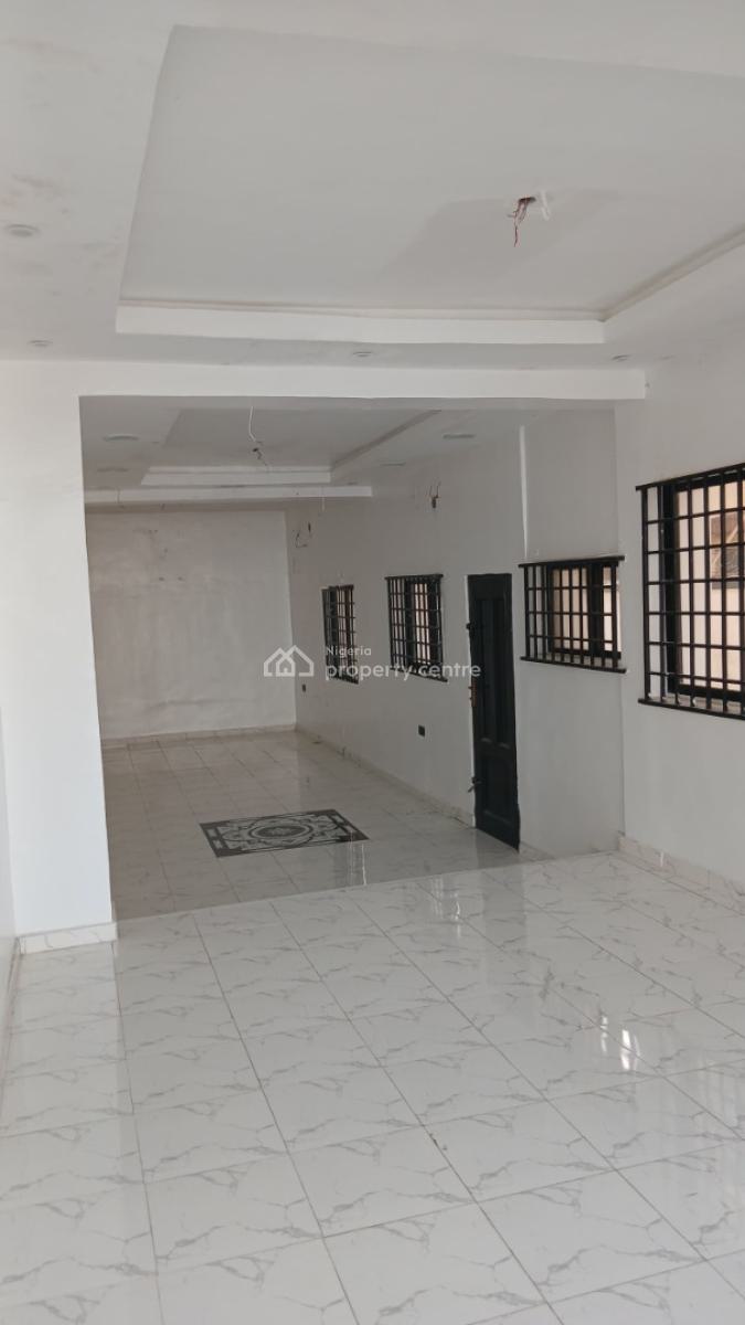 a Newly Built Shop Space on a Busy Street, Lekki Phase 1, Lekki, Lagos, Shop for Rent