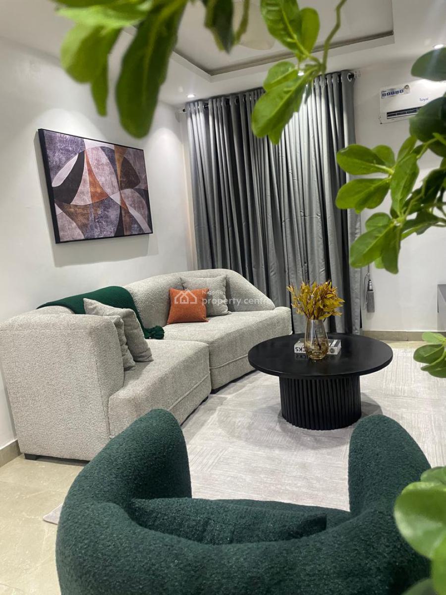 Luxury 3-bedroom Apartment, Gra Phase 2, Magodo, Lagos, Flat / Apartment Short Let