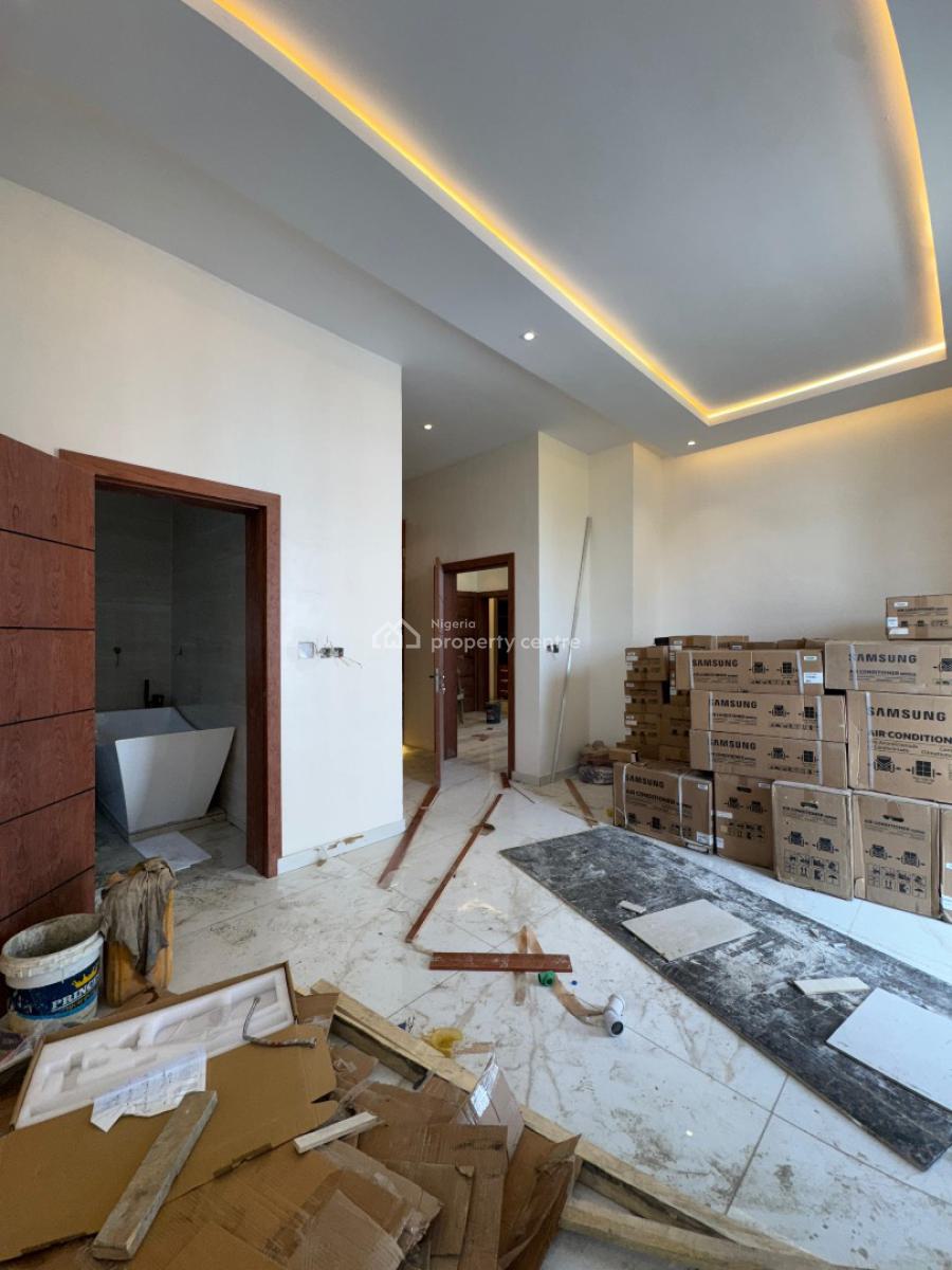 Spacious 5 Bedroom Mansion with a 2 Bq and a Elevator, Ikoyi, Lagos, House for Sale