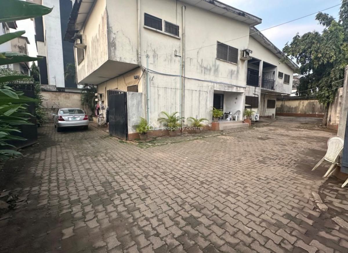 Fully Detached House on 900sqm, Ikeja Gra, Ikeja, Lagos, Detached Duplex for Sale