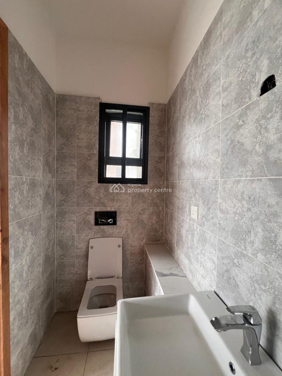 Stunning 2 Bedroom Apartment with Swimming Pool and Elevators, Stunning 2 Bedroom Apartment with Swiming Pool and Elevator in Ologolo, Lekki, Lagos, Block of Flats for Sale