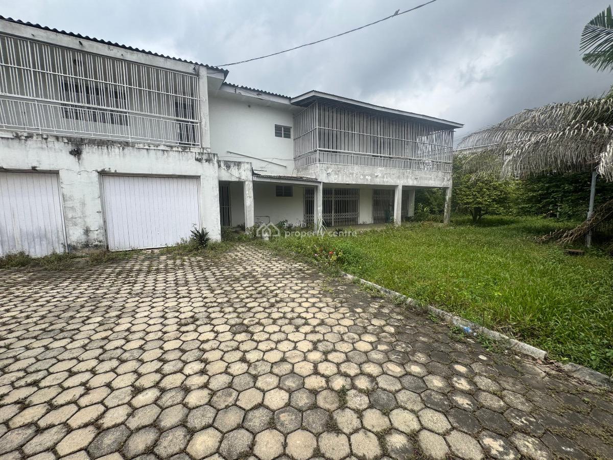 a Corner Peice Land Measuring 1380sqm with a Demolishable Structure, Adeniyi Jones, Ikeja, Lagos, Land for Sale