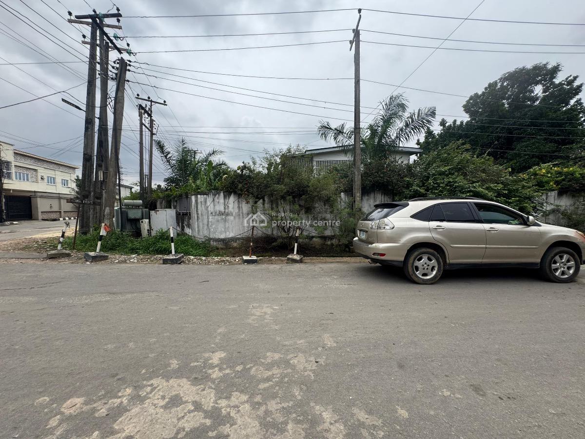 a Corner Peice Land Measuring 1380sqm with a Demolishable Structure, Adeniyi Jones, Ikeja, Lagos, Land for Sale