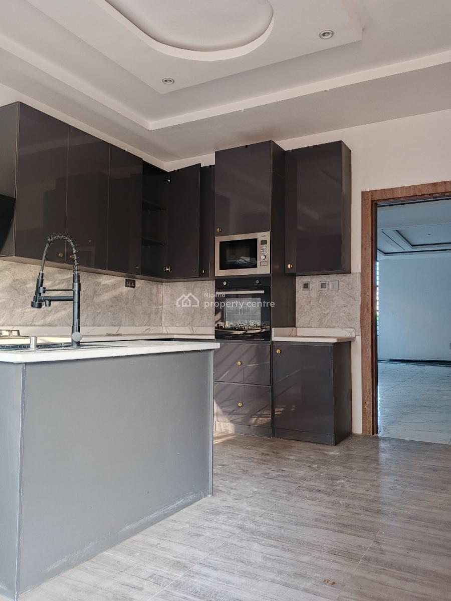 4 Bedrooms Terrace Available in a Good Area, Millennium Estate, Gbagada, Lagos, Terraced Duplex for Rent