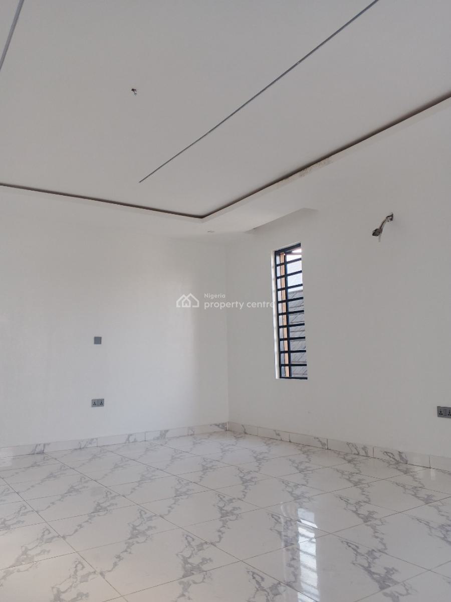 4 Bedrooms Terrace Available in a Good Area, Millennium Estate, Gbagada, Lagos, Terraced Duplex for Rent