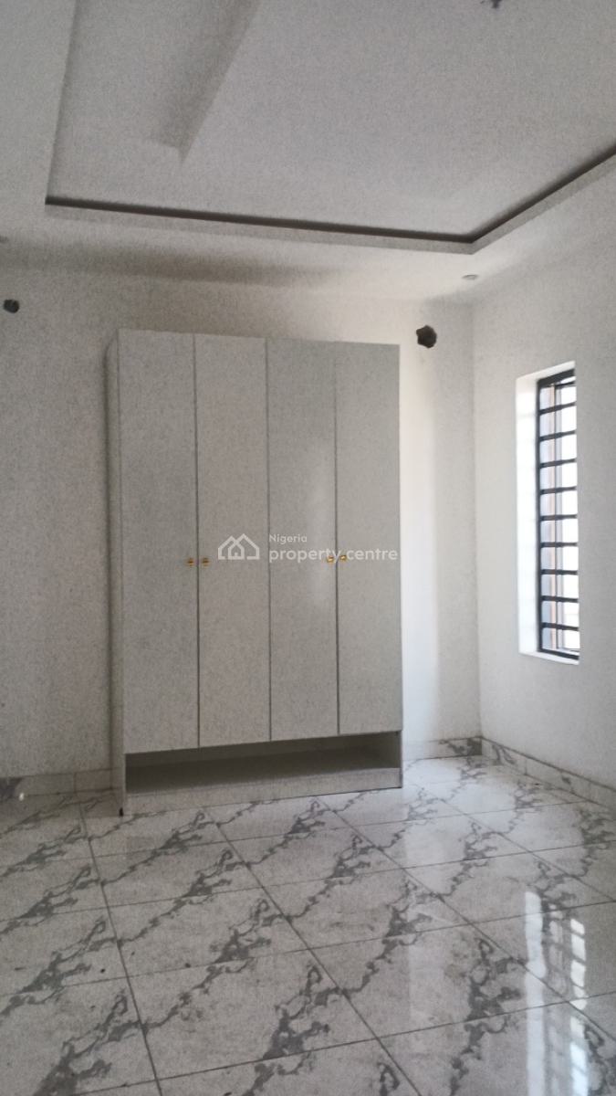4 Bedrooms Terrace Available in a Good Area, Millennium Estate, Gbagada, Lagos, Terraced Duplex for Rent