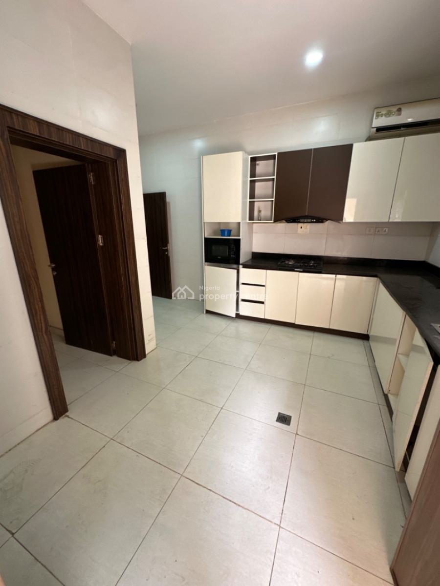 6 Units 2 Bedroom Apartments & Bq, Legislative Quarters, Apo, Abuja, Block of Flats for Sale