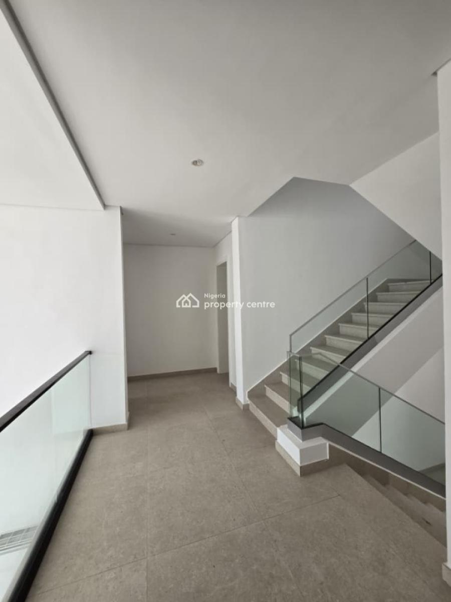 6 Bedroom Waterfront  Smart House with 2 Rooms Bq & Jetty on 505sqm, Banana Island, Ikoyi, Lagos, Detached Duplex for Sale