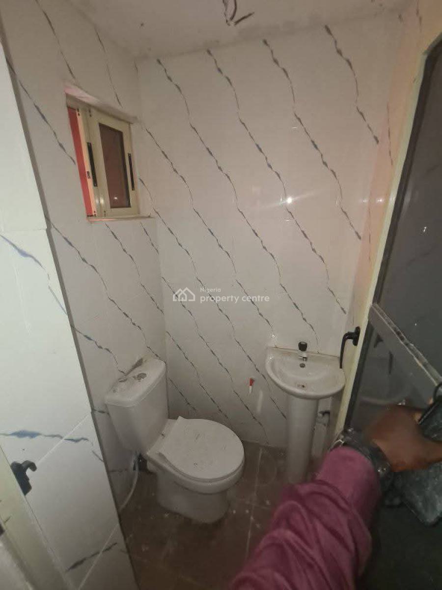 1 Bedroom Flat, Bariga, Shomolu, Lagos, Self Contain (single Rooms) for Rent