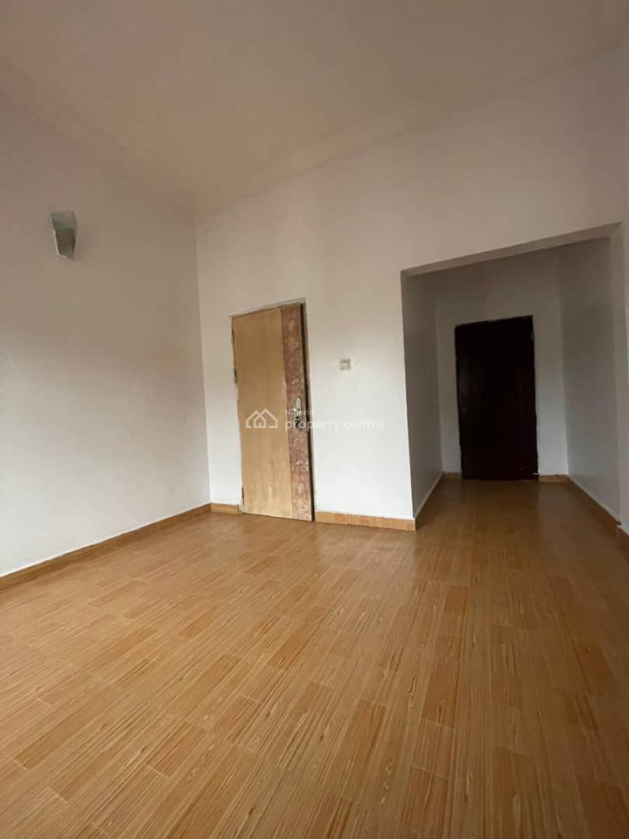 Well Built  and Serviced Room and Parlor Apartment (sharing Kitchen), Chisco Ikate, Ikate, Lekki, Lagos, Mini Flat (room and Parlour) for Rent
