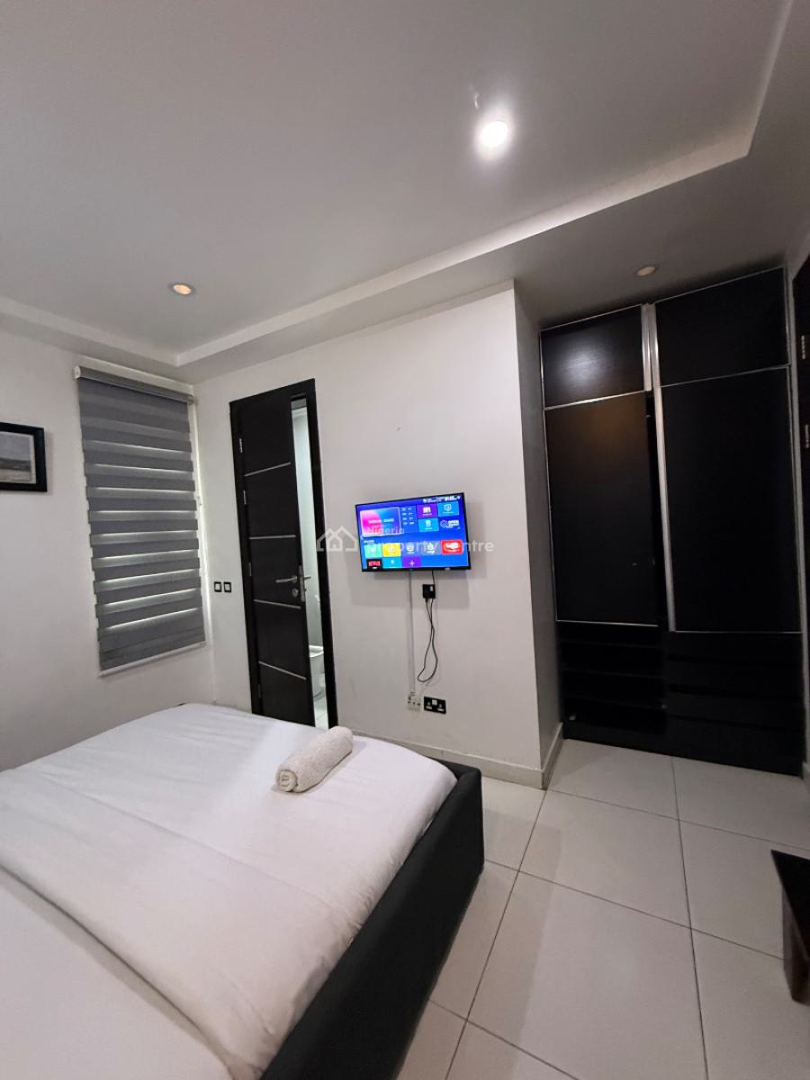 Cheap 2 Bedroom with Ps4 Luxury, Kunsula Road, Ikate, Lekki, Lagos, Flat / Apartment Short Let