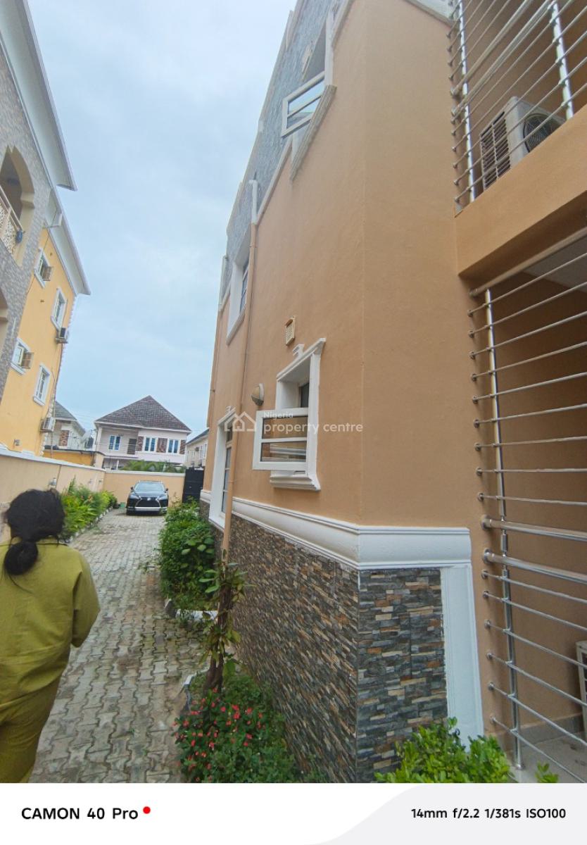 Bq Shared Kitchen Apartment in Kusenla Road Ikate, Off Kusenla Road, Lekki Phase 1, Lekki, Lagos, Self Contain (single Rooms) for Rent