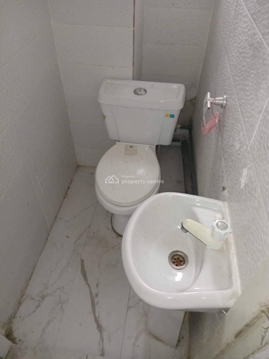Spacious 2 Bedroom Flat Upstairs, Sangotedo, Ajah, Lagos, Flat / Apartment for Rent