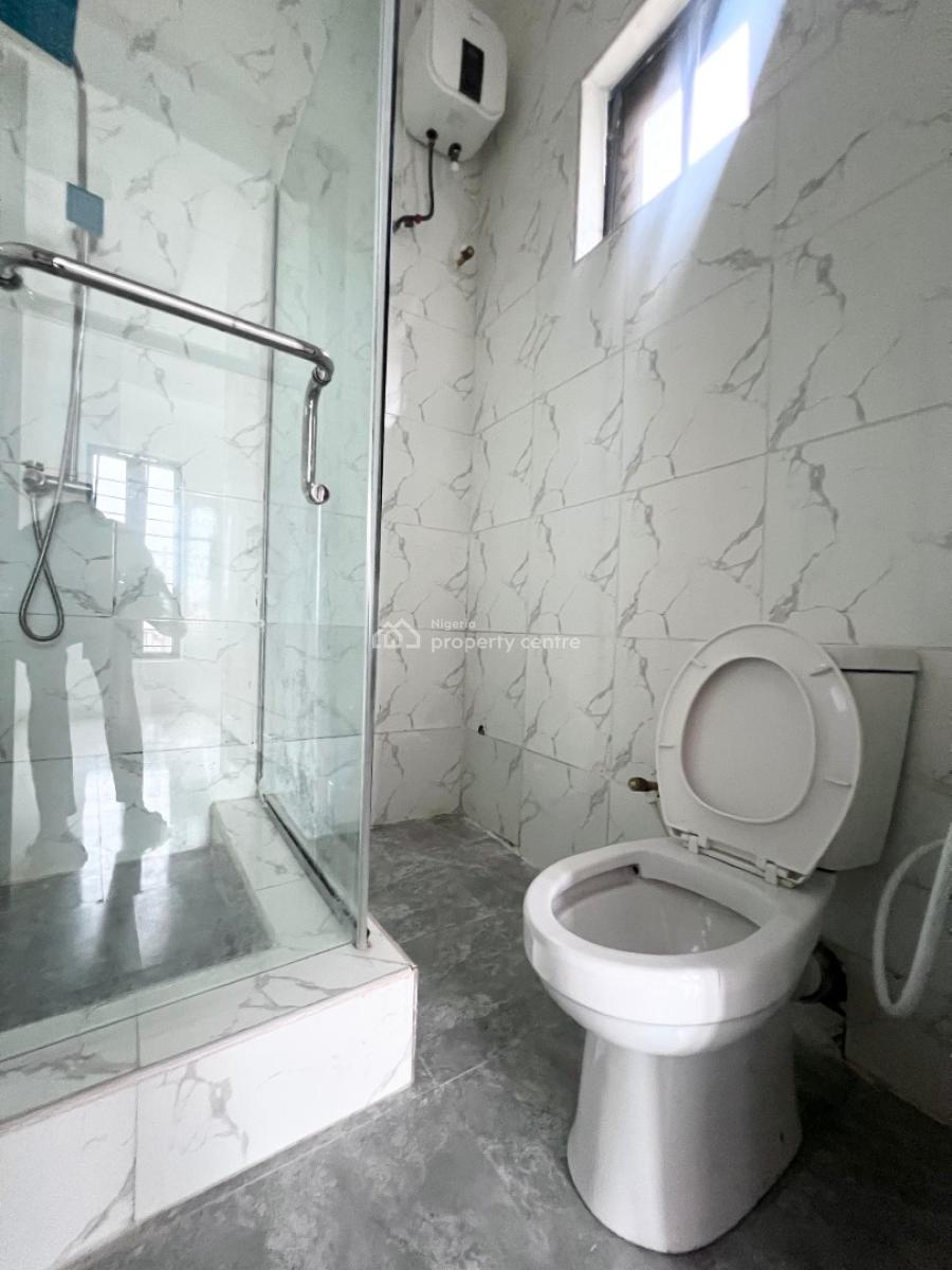 Fully Serviced 2 Bedroom Apartment  with Gym in a Secure Estate, Ikate, Lekki, Lagos, Flat / Apartment for Sale