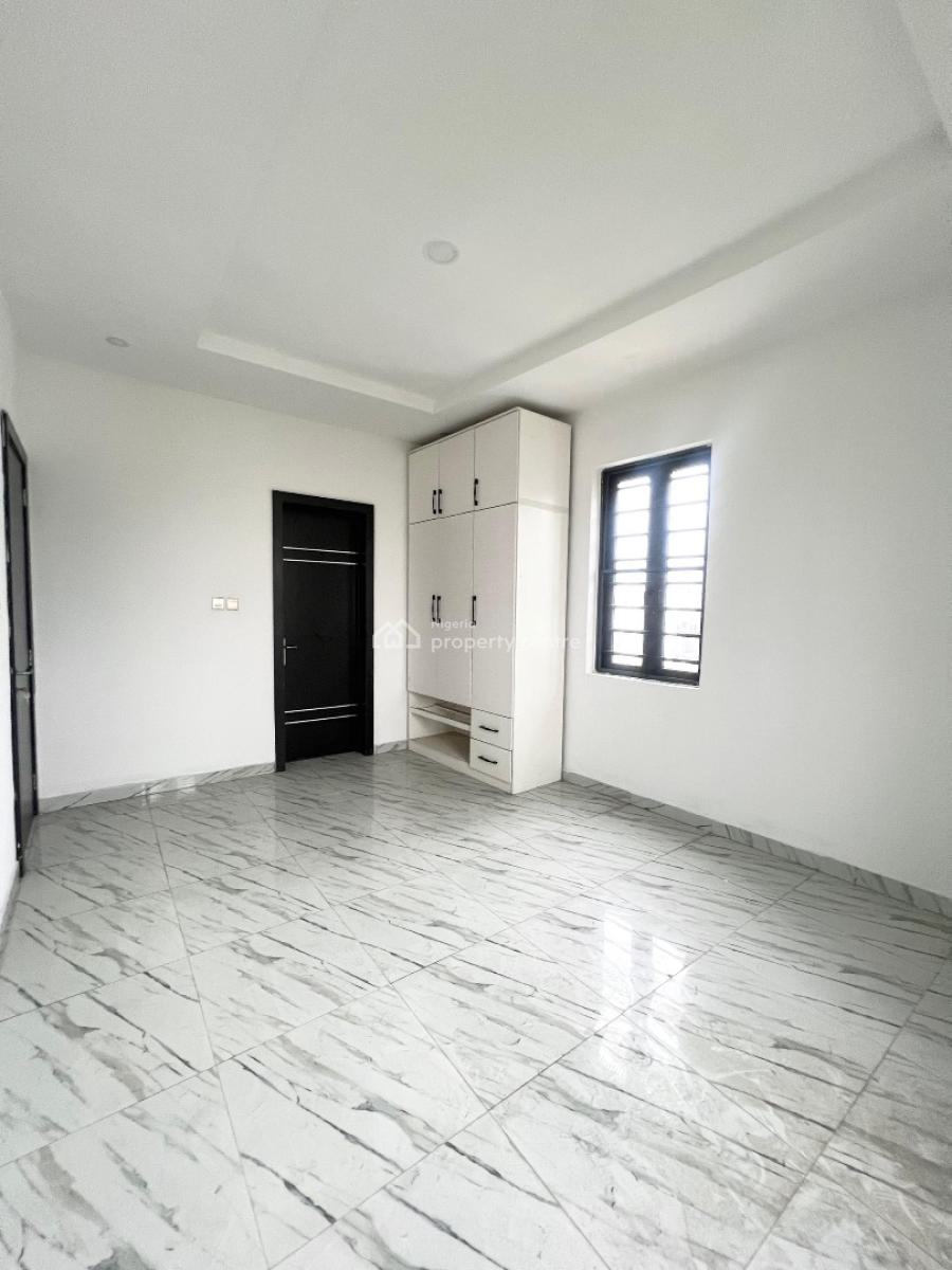 Tastefully Built 4 Bedroom Terrace Duplex in a Secure Estate, Ikate, Lekki, Lagos, Terraced Duplex for Sale