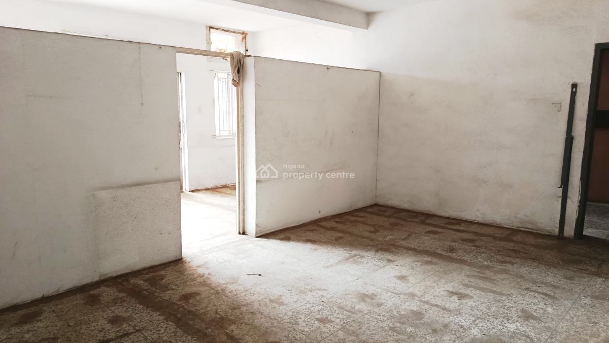 Spacious 3 Bedroom Flat, 1st Floor, Off Allen Avenue, Ikeja, Lagos, Office Space for Rent