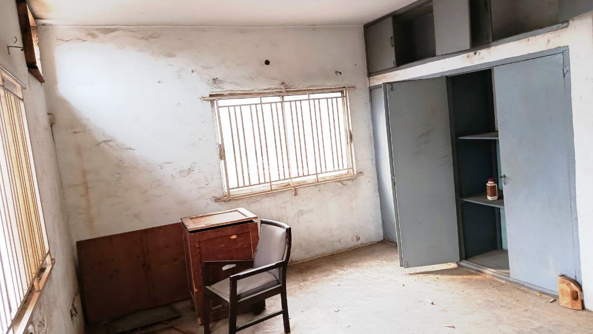 Spacious 3 Bedroom Flat, 1st Floor, Off Allen Avenue, Ikeja, Lagos, Office Space for Rent