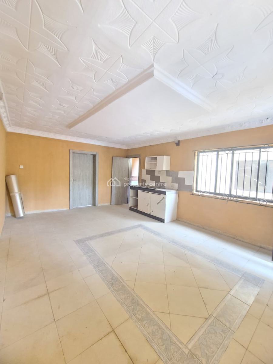 Sharp and Spacious Mini Flat, Ado Road, Oke Ira, Ajah, Lagos, Mini Flat (room and Parlour) for Rent