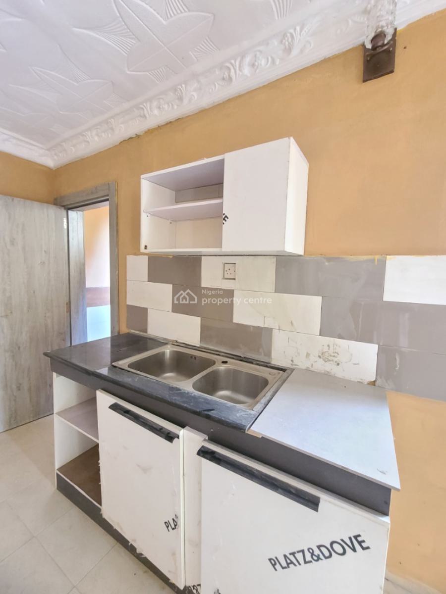 Sharp and Spacious Mini Flat, Ado Road, Oke Ira, Ajah, Lagos, Mini Flat (room and Parlour) for Rent