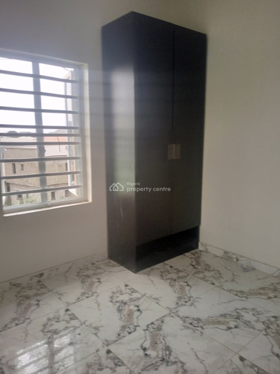 Standard and Spacious 2 Bedroom Apartment, Badore, Ajah, Lagos, Flat / Apartment for Rent