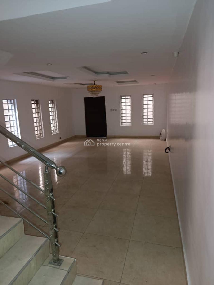 Nice and Spacious 5 Bedroom Semi Detached Duplex with Bq, Bode Thomas, Surulere, Lagos, Semi-detached Duplex for Rent