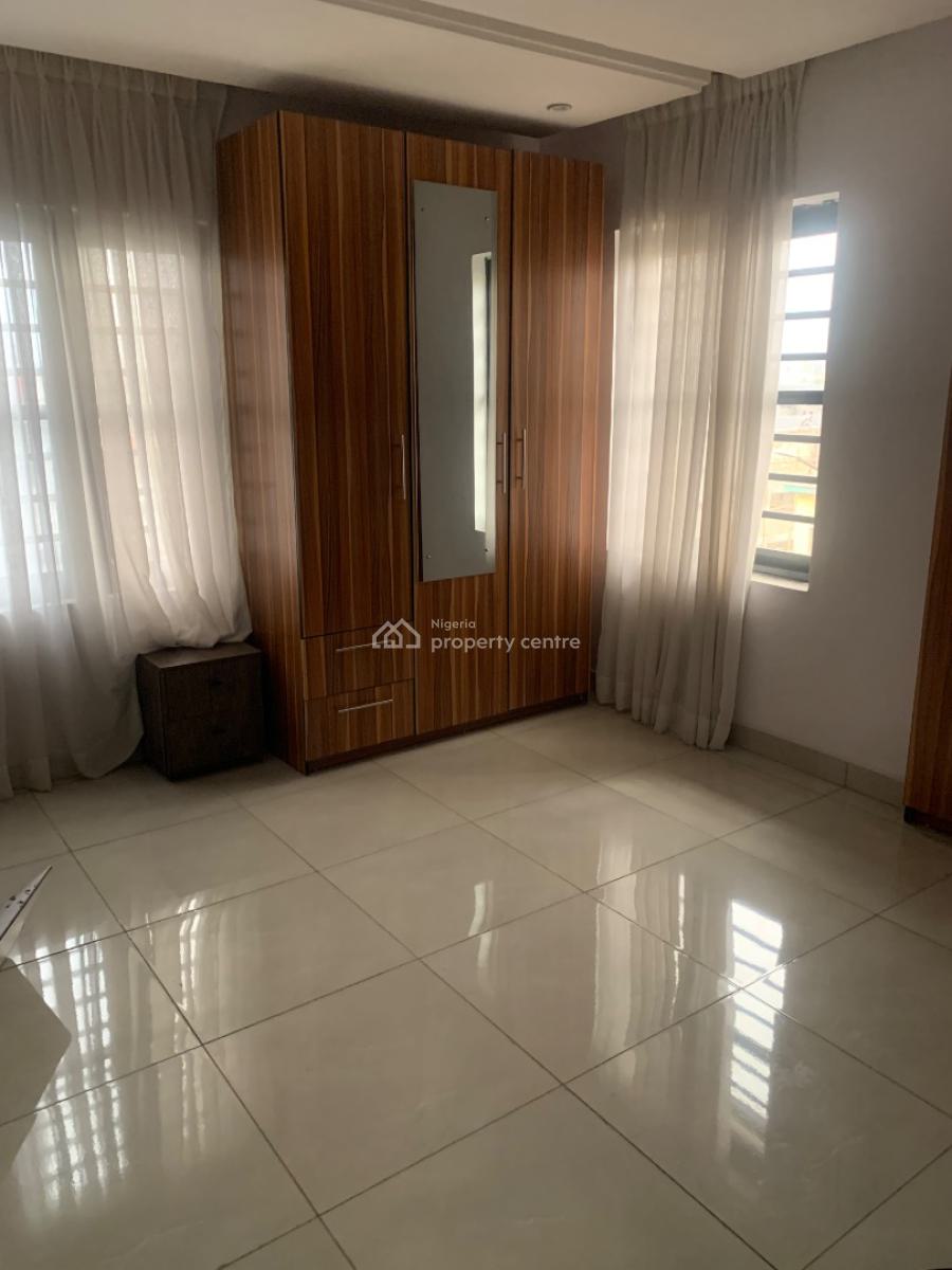 Well Maintained and Furnished 2 Bedroom Flat, Herbert Macaulay, Yaba, Lagos, Flat / Apartment for Rent
