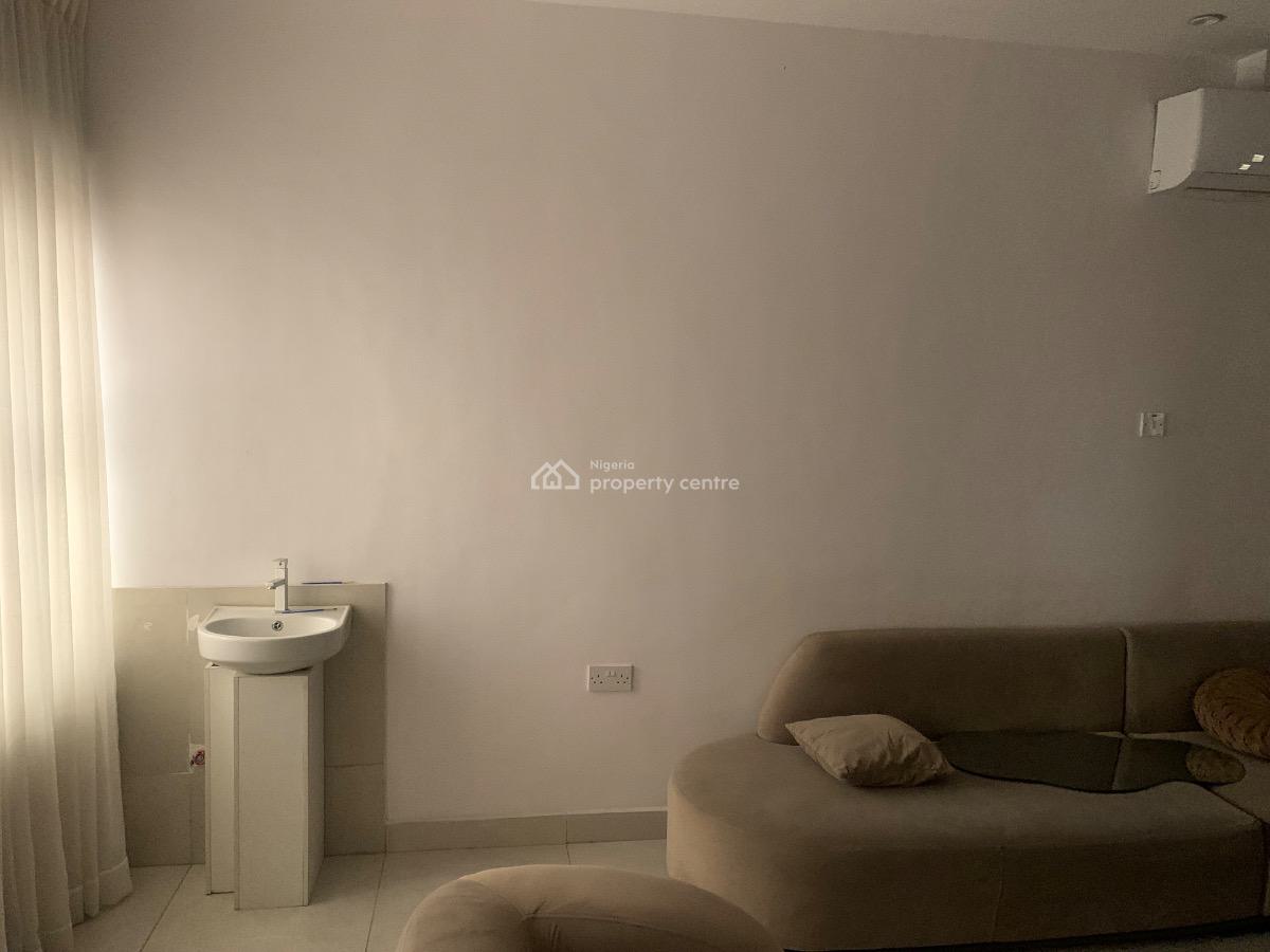 Well Maintained and Furnished 2 Bedroom Flat, Herbert Macaulay, Yaba, Lagos, Flat / Apartment for Rent