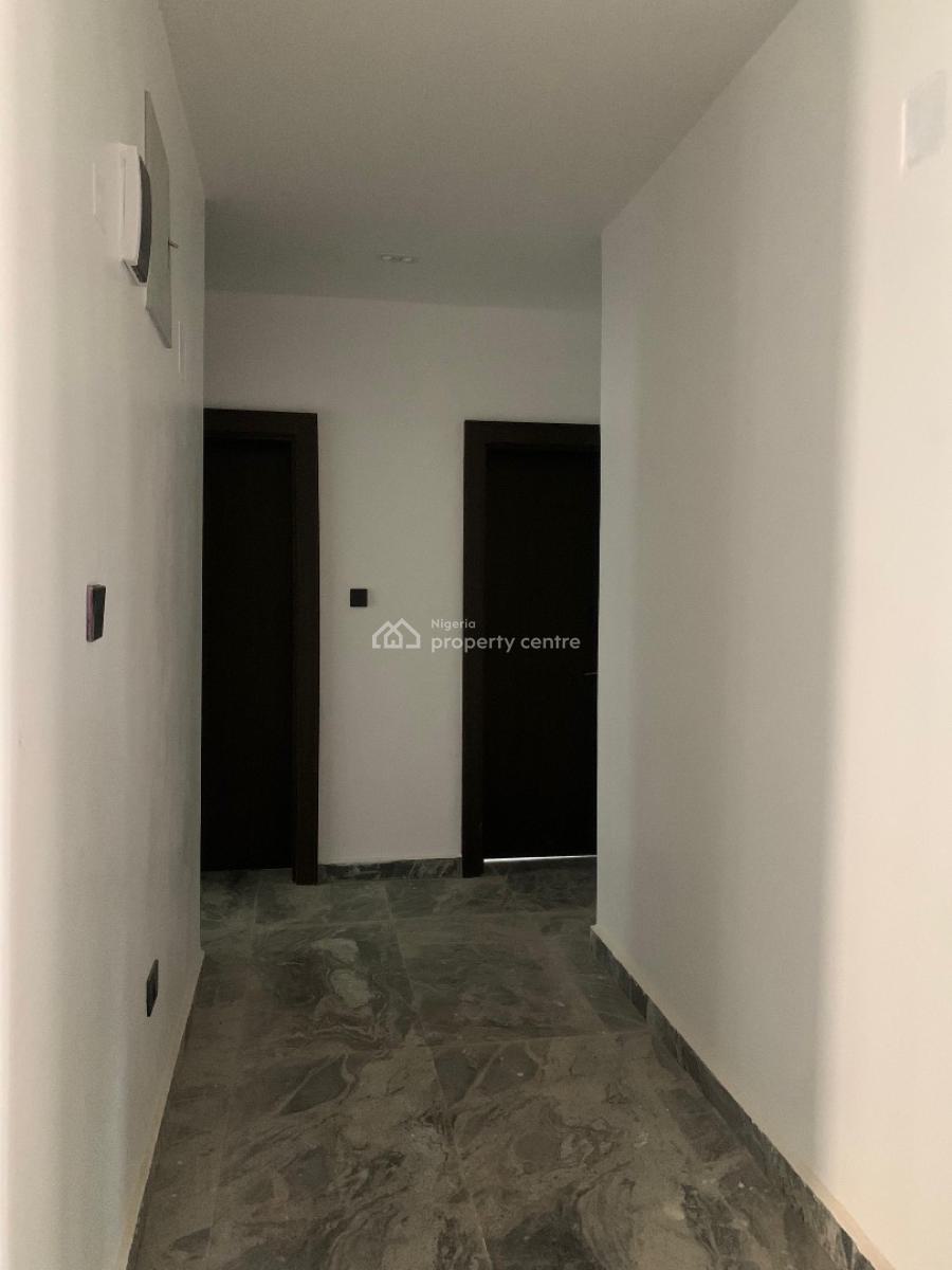 Excellently Finished & Well Built 3beds Apartment, Off Olusegun Obasanjo Way, Wuye, Abuja, Flat / Apartment for Sale