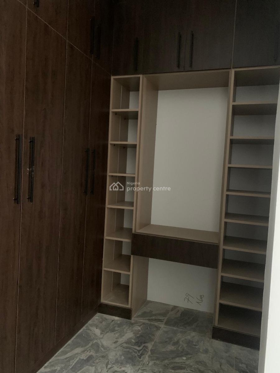 Excellently Finished & Well Built 3beds Apartment, Off Olusegun Obasanjo Way, Wuye, Abuja, Flat / Apartment for Sale