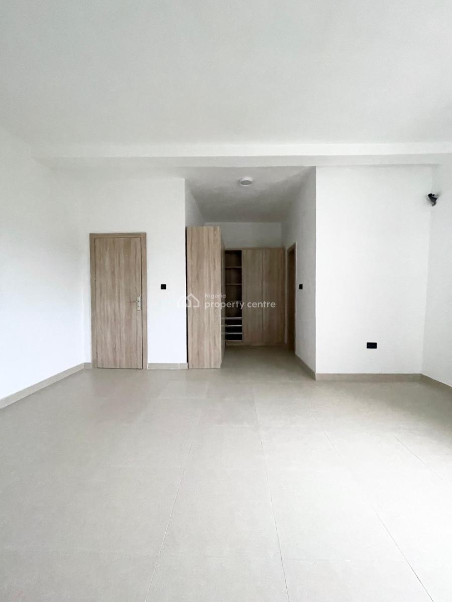 Contemporary 2 Bedroom Massionette in a Secure Estate, Ilaje, Ajah, Lagos, Flat / Apartment for Sale