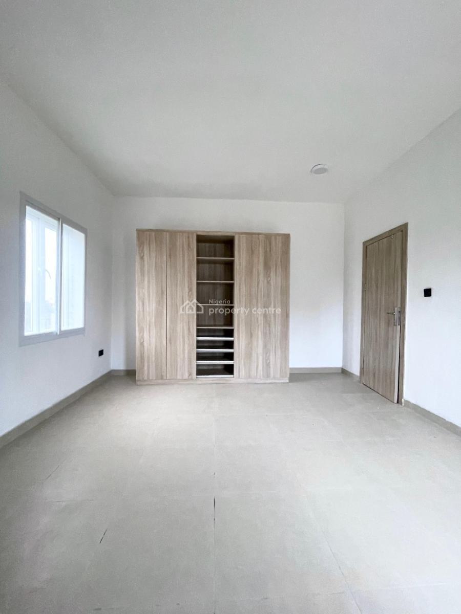 Contemporary 2 Bedroom Massionette in a Secure Estate, Ilaje, Ajah, Lagos, Flat / Apartment for Sale