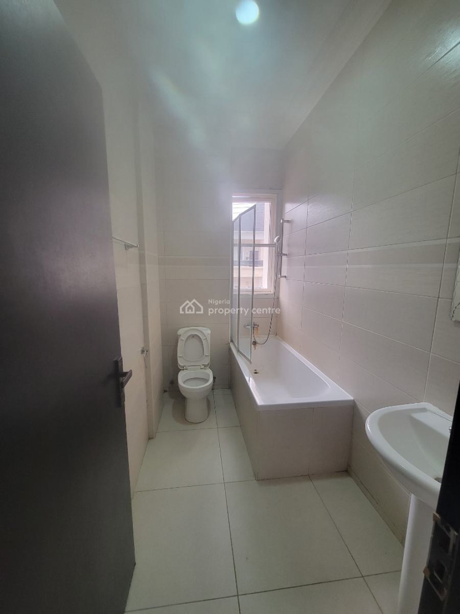 Spacious 3bed Apartment, Chevron Drive, Lekki, Lagos, Flat / Apartment for Rent