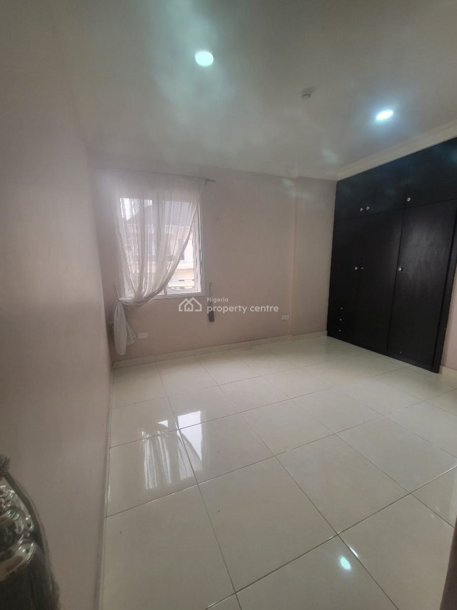 Spacious 3bed Apartment, Chevron Drive, Lekki, Lagos, Flat / Apartment for Rent
