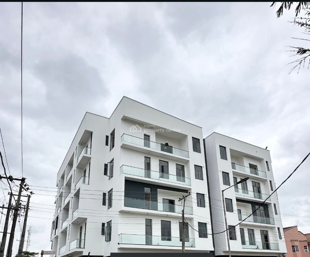 2 Bedroom Luxury Apartment in a Serviced Estate, Lekki Phase 1, Lekki, Lagos, Flat / Apartment for Sale