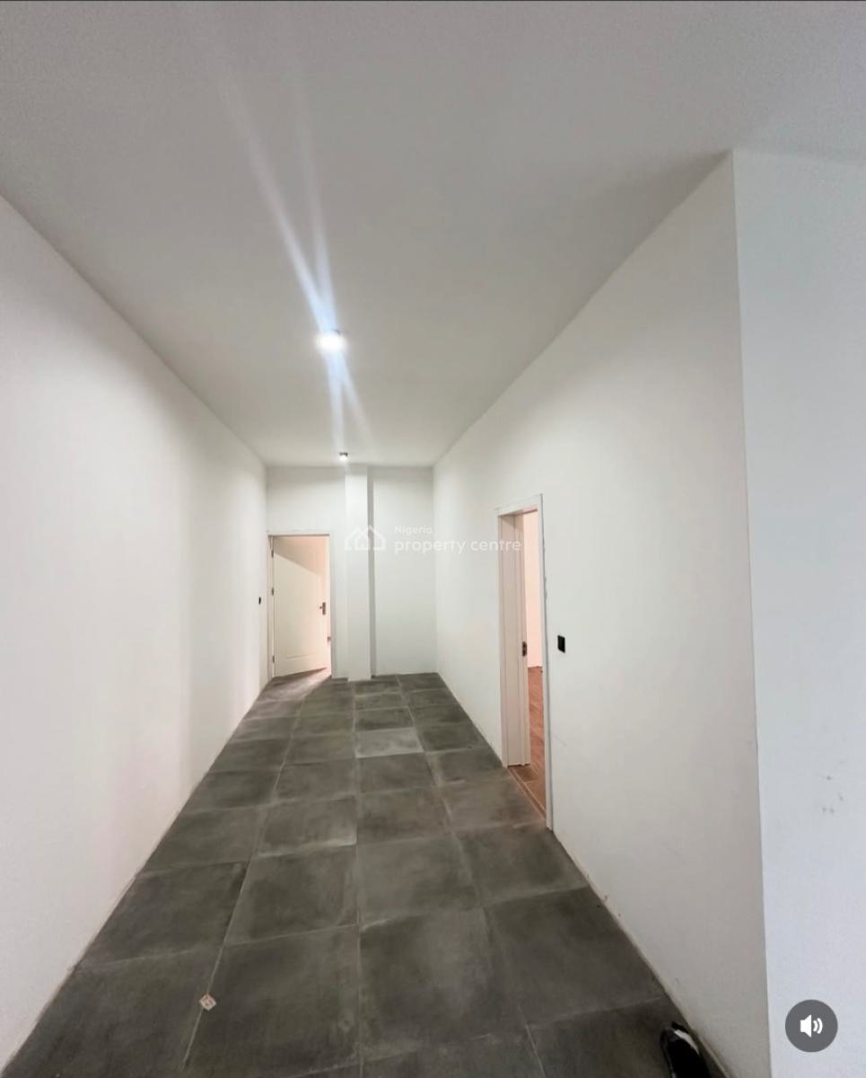 2 Bedroom Apartment in a Serviced Estate, Agungi Lekki Lagos, Lekki, Lagos, Flat / Apartment for Sale