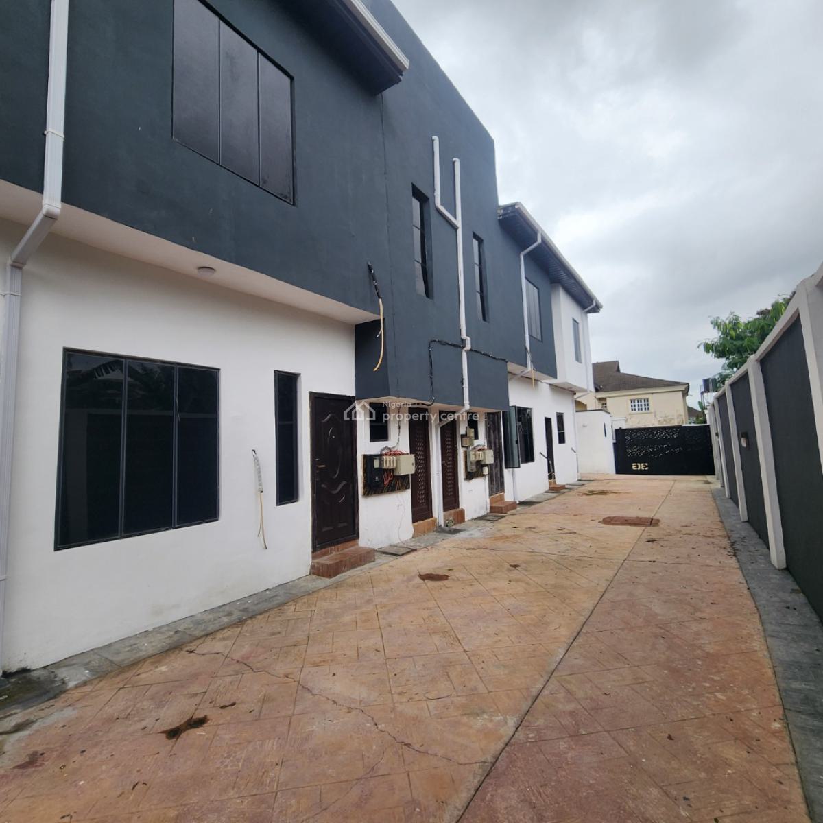 Semi Detached 4 Bedroom Duplex at Ikolaba Estate, Bodija Ibadan, Ikolaba Estate, Bodija Ibadan, Old Bodija, Ibadan, Oyo, Semi-detached Duplex for Sale