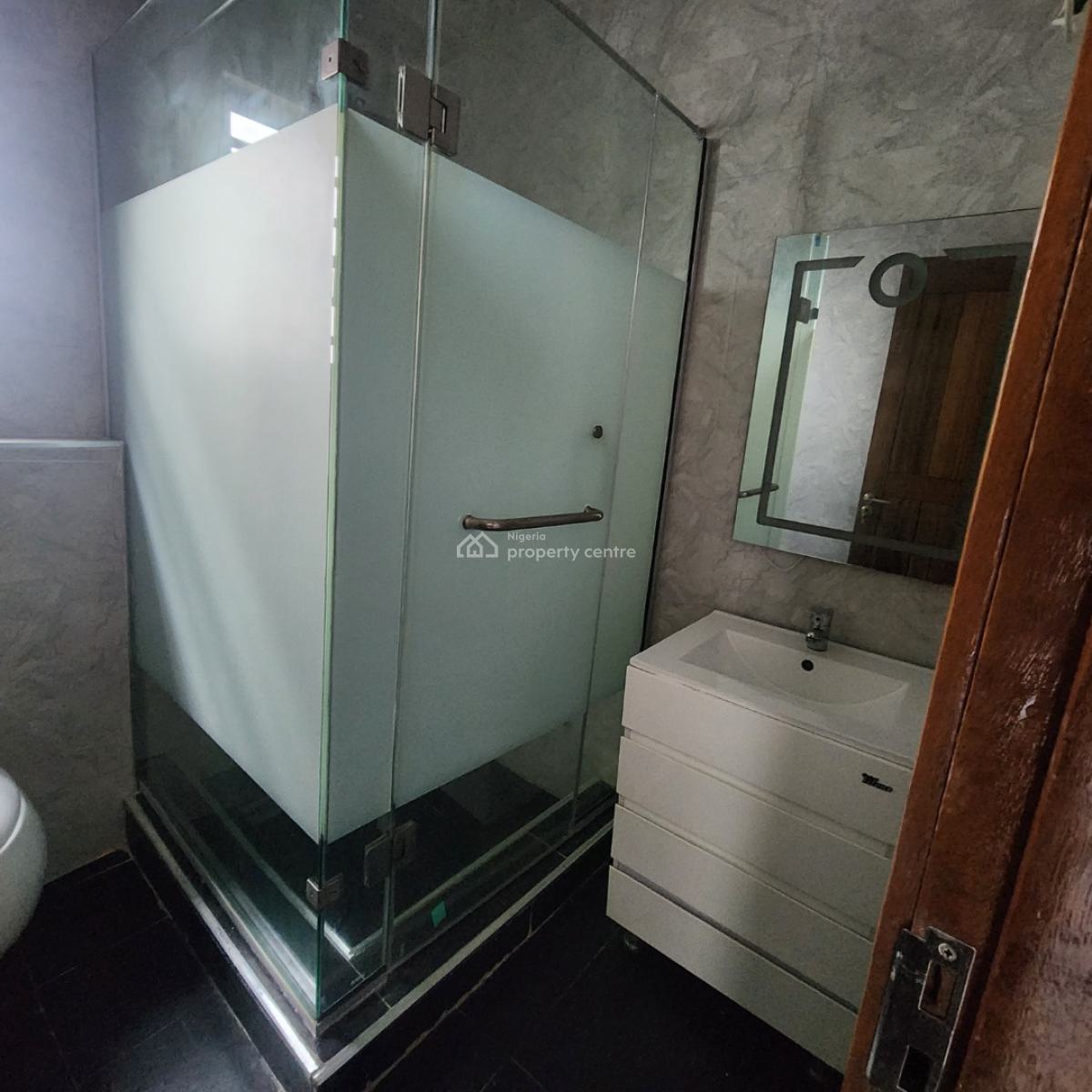 Semi Detached 4 Bedroom Duplex at Ikolaba Estate, Bodija Ibadan, Ikolaba Estate, Bodija Ibadan, Old Bodija, Ibadan, Oyo, Semi-detached Duplex for Sale