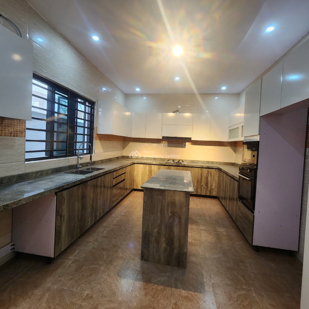 Fully Detached 4 Bedrm Duplex in a Compound at Ikolaba Estate, Bodija, Ikolaba Estate, Bodija Ibadan, New Bodija, Ibadan, Oyo, Detached Duplex for Sale