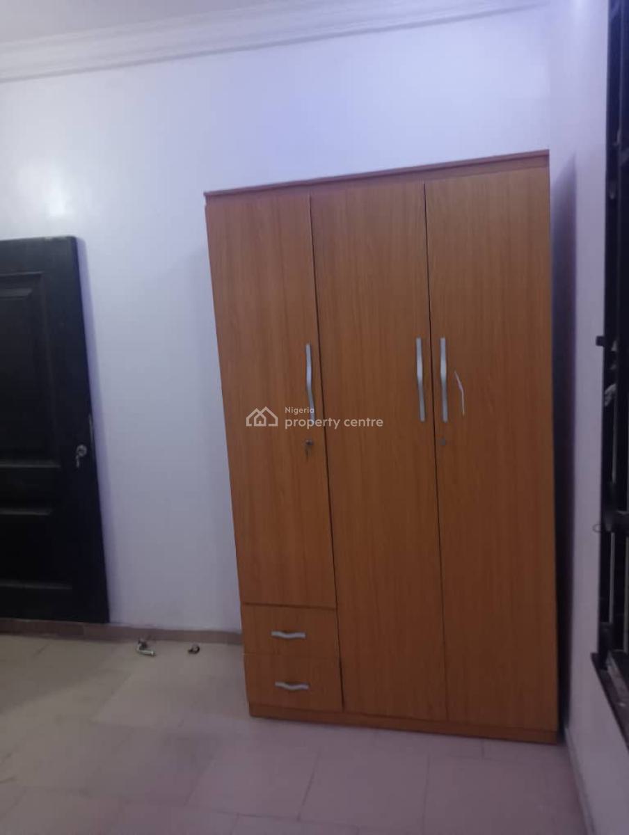 Clean 2 Bedroom Flat Apartment, Gateway Estate, Gra Phase 1, Magodo, Lagos, Flat / Apartment for Rent