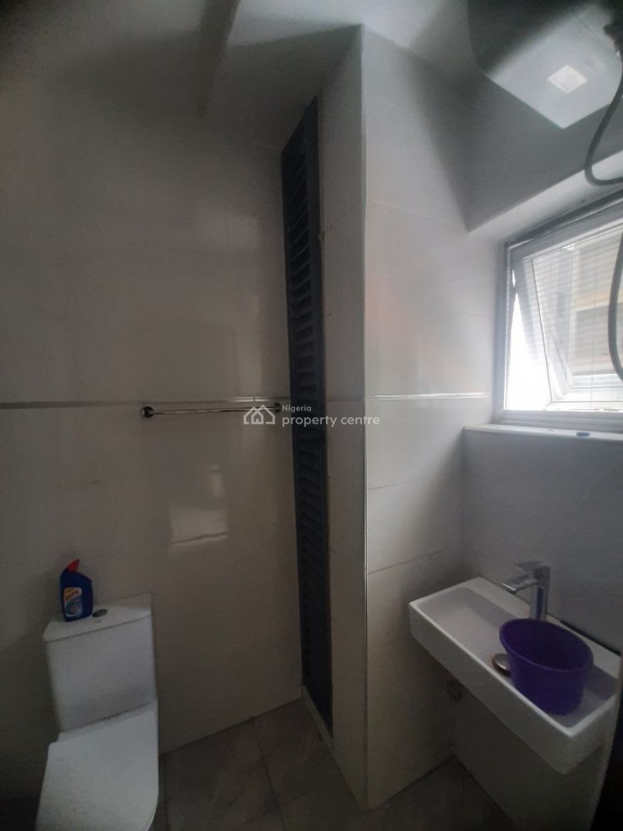 Serviced with 24/7 Power Supply 3 Bedroom En-suite Flat with Fitted Ki, Ikate Elegushi, Lekki, Lagos, Flat / Apartment for Rent
