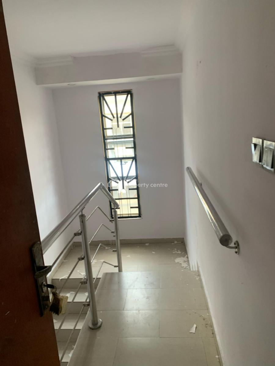 a Clean & Lovely 3 Bedroom Duplex, Magodo Phase 1, Gra Phase 1, Magodo, Lagos, Detached Duplex for Rent