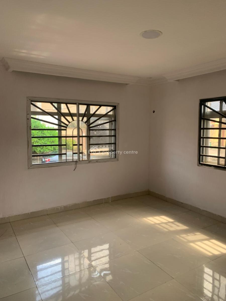 a Clean & Lovely 3 Bedroom Duplex, Magodo Phase 1, Gra Phase 1, Magodo, Lagos, Detached Duplex for Rent