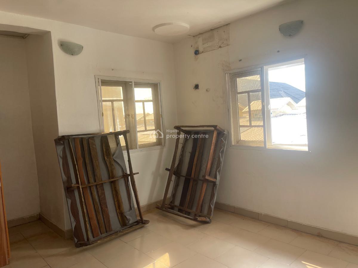 Neatly Renovated Selfcontain in an Estate, Wuye Main, Wuye, Abuja, Self Contain (single Rooms) for Rent