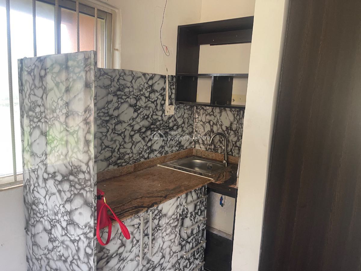 Big Selfcontain Block of Flat, Wuye Main, Wuye, Abuja, Self Contain (single Rooms) for Rent