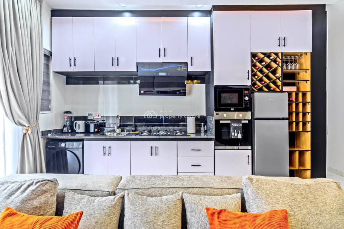 Luxury 2bedroom Apartment in Ilasan Lekki, Well Fitted and Furnished 2bedroom Apartment, Lekki Phase 1, Lekki, Lagos, House Short Let