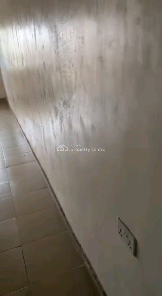 Standard N Executive  Mini Flat, Kufeji Street, Alagomeji, Yaba, Lagos, Mini Flat (room and Parlour) for Rent