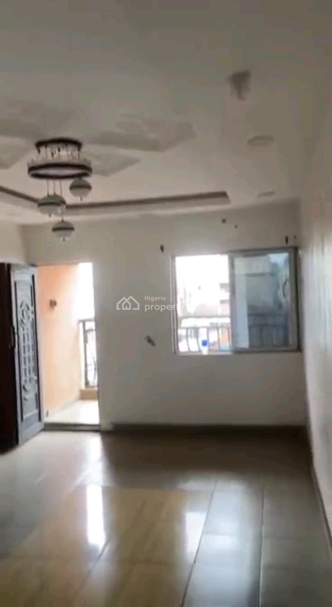 Standard N Executive  Mini Flat, Kufeji Street, Alagomeji, Yaba, Lagos, Mini Flat (room and Parlour) for Rent
