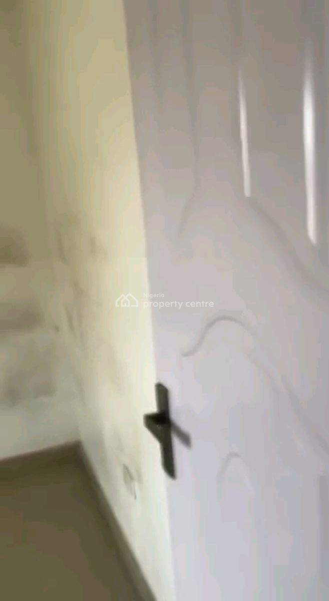Standard N Executive  Mini Flat, Kufeji Street, Alagomeji, Yaba, Lagos, Mini Flat (room and Parlour) for Rent
