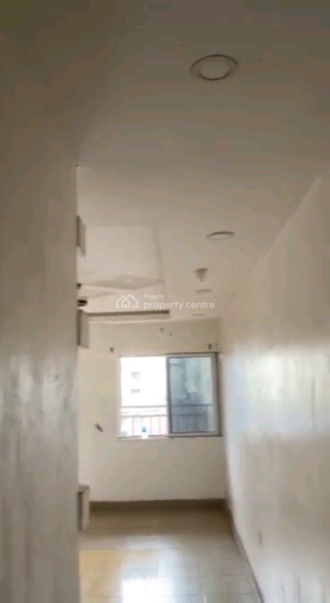 Standard N Executive  Mini Flat, Kufeji Street, Alagomeji, Yaba, Lagos, Mini Flat (room and Parlour) for Rent
